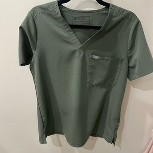 Figs Catarina One Pocket Scrub top Moss color